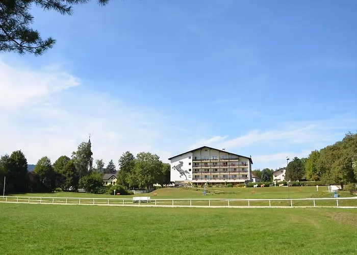 Reitzentrum Hausruckhof E U Otel 3*