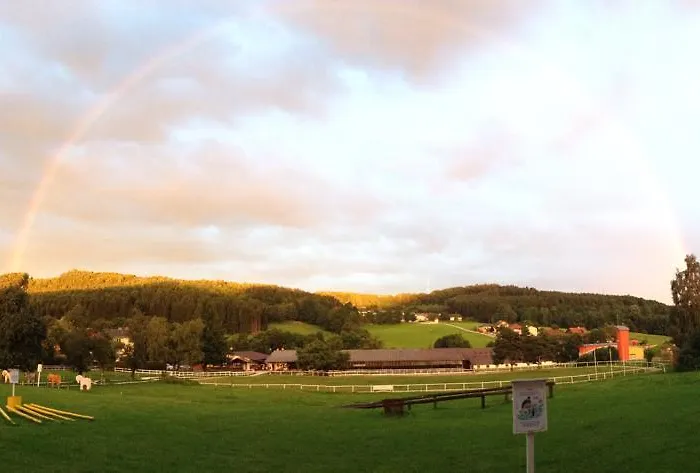 Reitzentrum Hausruckhof E U