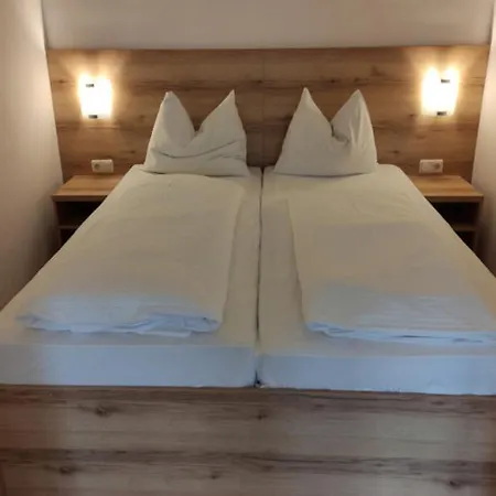 Reitzentrum Hausruckhof 3* Ampflwang im Hausruckwald